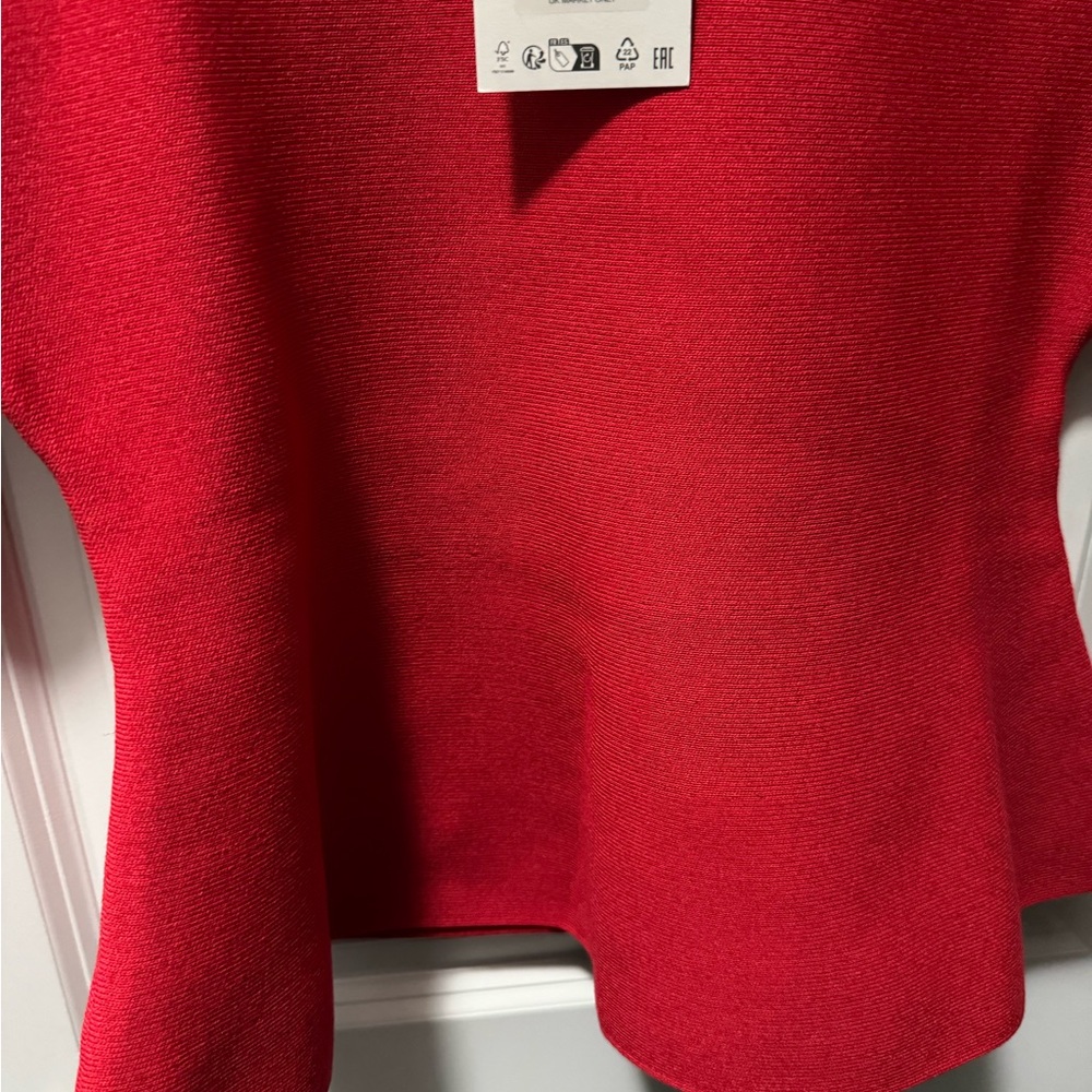 NWT Zara Vibrant Red Peplum Knit Top - Picture 2 of 7